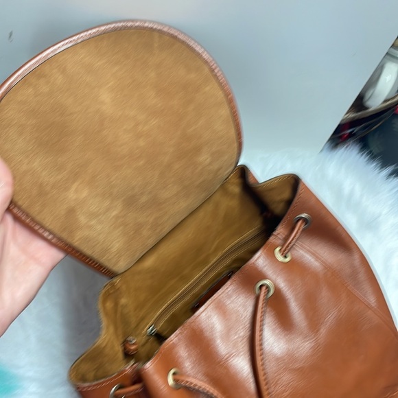 Patricia Nash ‘Itala’ Saddle Sling backpack - Picture 12 of 15